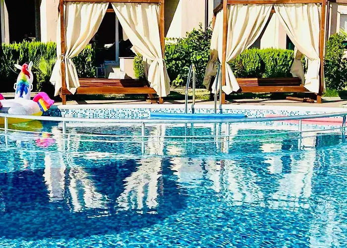 Princess, Saint улица черно море 12